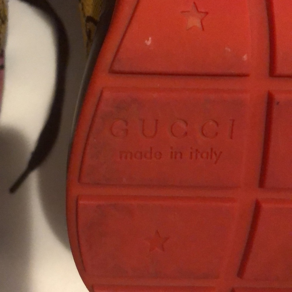 Authentic Gucci Rhyton Sneakers - Picture 11 of 12